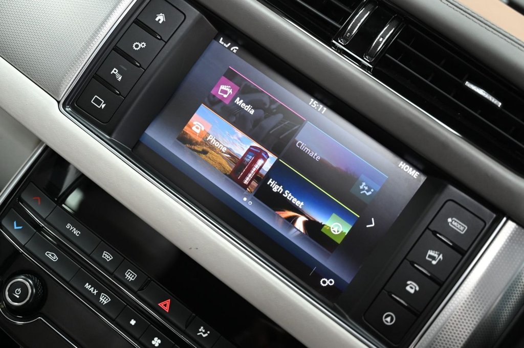 Used Jaguar XF 2017 for sale - 77680738: Photo 26