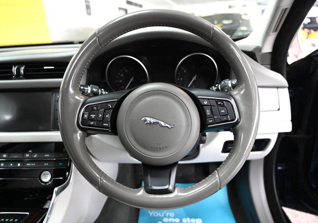 Used Jaguar XF 2017 for sale - 77680738: Photo 29