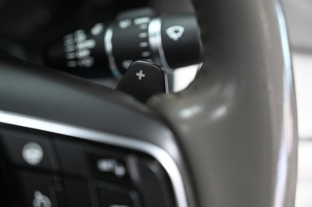 Used Jaguar XF 2017 for sale - 77680738: Photo 35