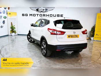 Used Nissan Qashqai 2015 for sale - 75602468: Photo