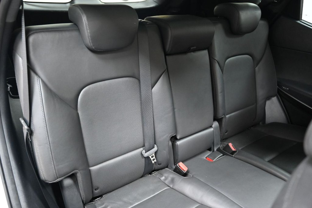 Used Hyundai Santa Fe 2018 for sale - 77885082: Photo 24