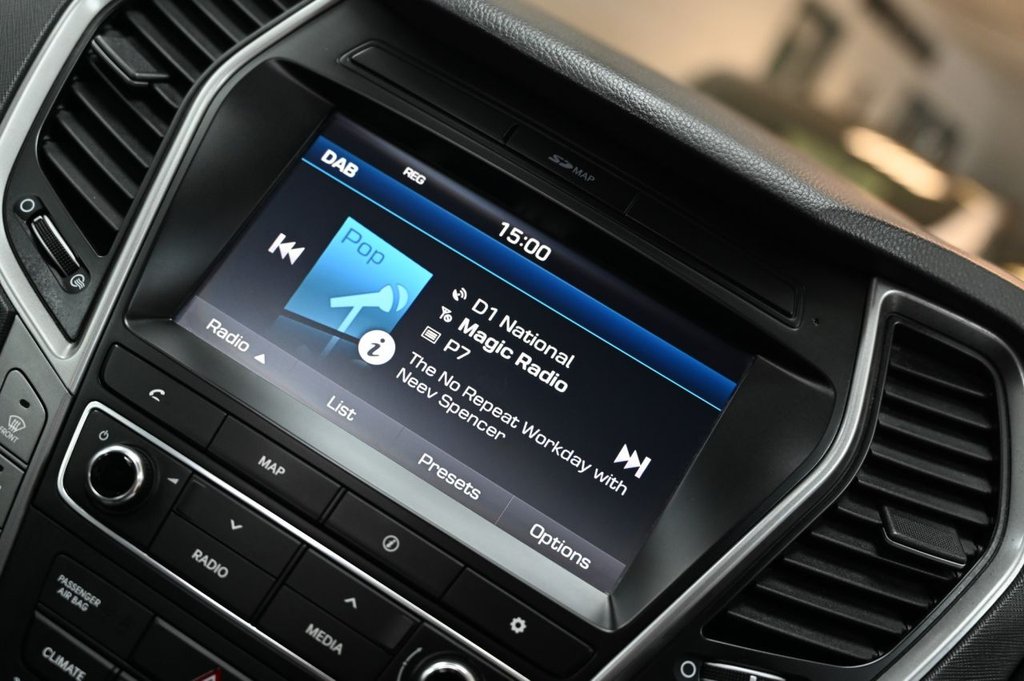 Used Hyundai Santa Fe 2018 for sale - 77885082: Photo 27