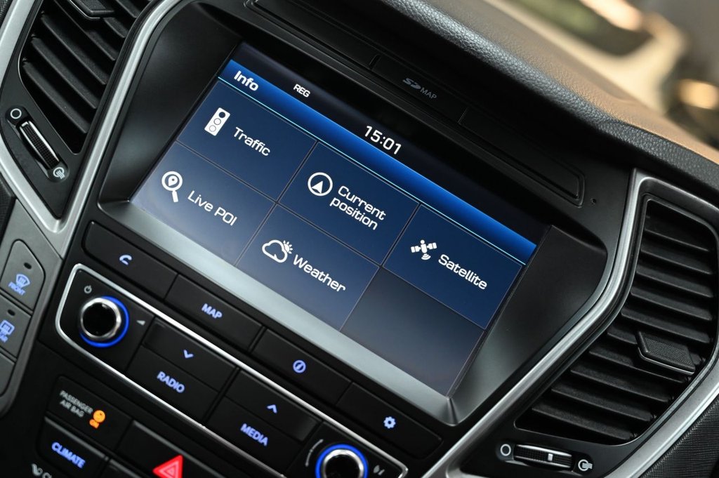 Used Hyundai Santa Fe 2018 for sale - 77885082: Photo 30