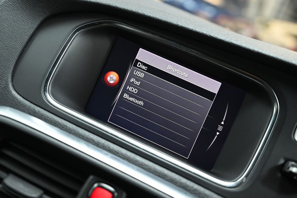 Used Volvo V40 2018 for sale - 76668165: Photo 13