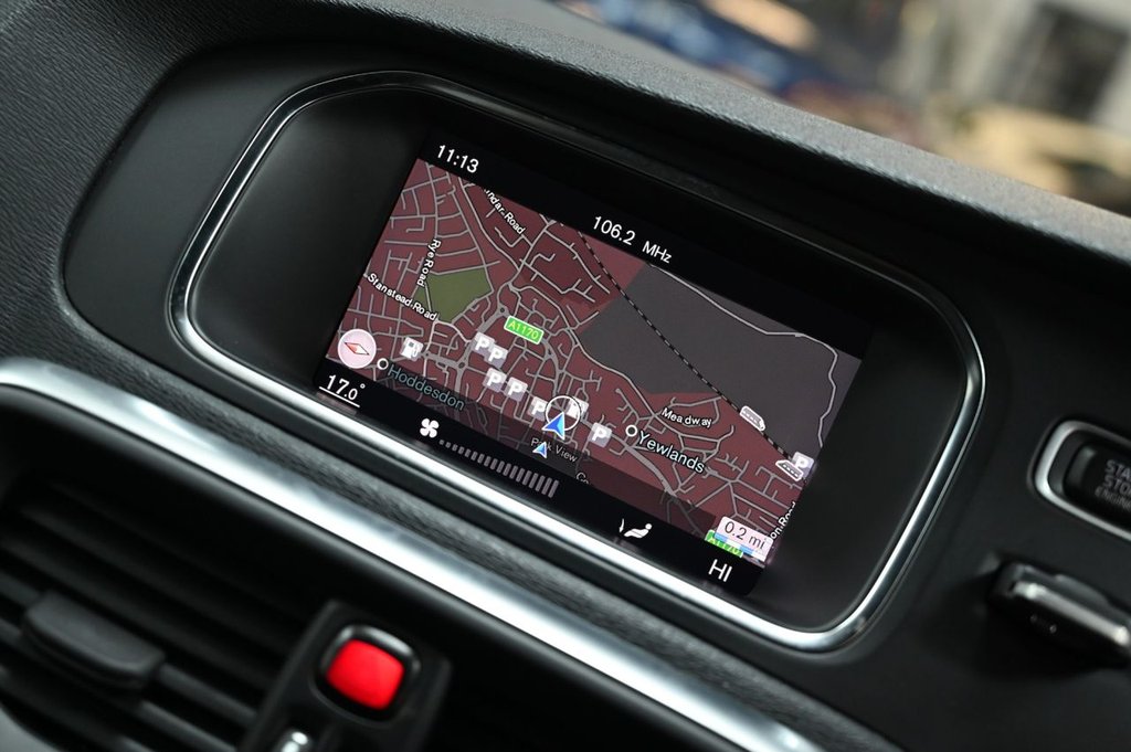 Used Volvo V40 2018 for sale - 76668165: Photo 5