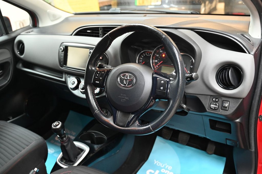 Used Toyota Yaris 2015 for sale - 77067584: Photo 11