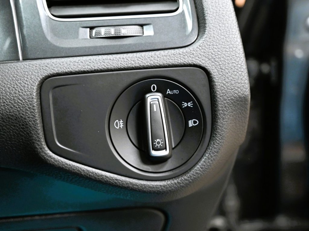 Used Volkswagen Golf 2018 for sale - 76586687: Photo 16