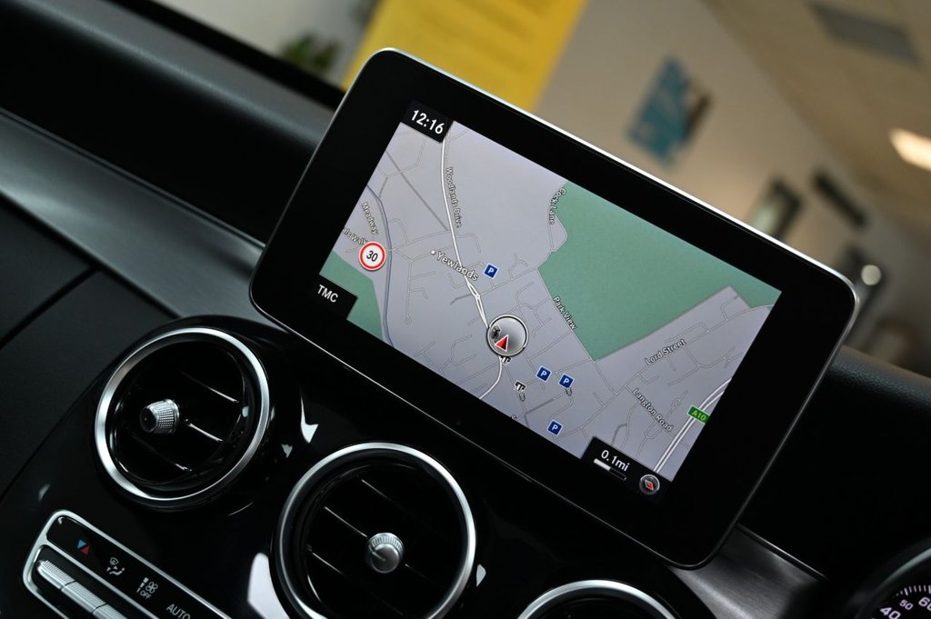 Used Mercedes-Benz C Class 2018 for sale - 76520387: Photo 17