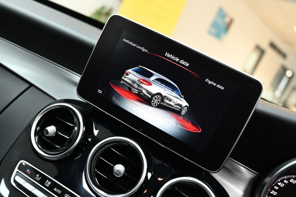 Used Mercedes-Benz C Class 2018 for sale - 76520387: Photo 31