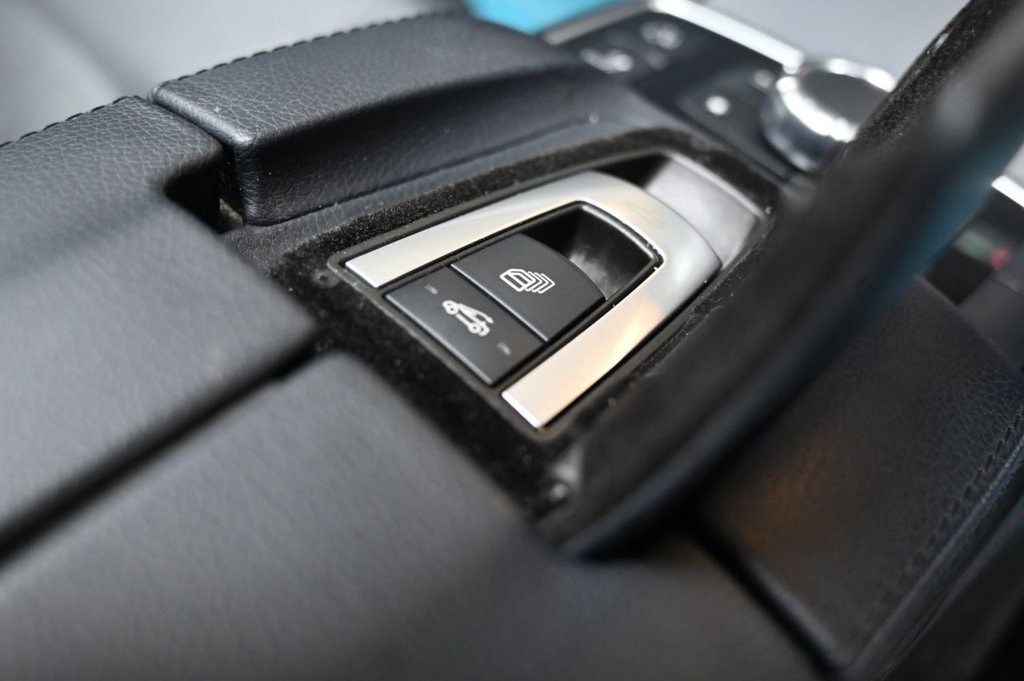 Used Mercedes-Benz E Class 2016 for sale - 76623294: Photo 16