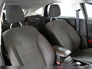 Used Ford Focus 2015 for sale - 78246570: Photo