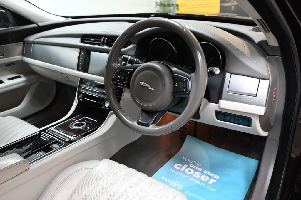 Used Jaguar XF 2016 for sale - 76977501: Photo 11