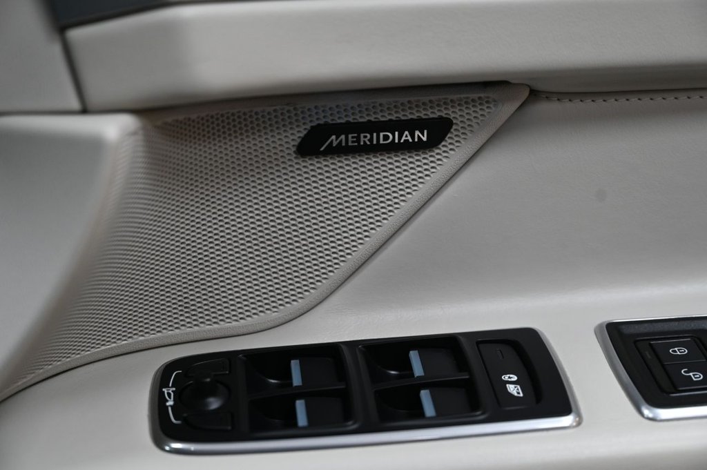 Used Jaguar XF 2016 for sale - 76977501: Photo 12