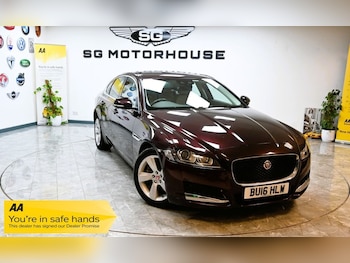 Used Jaguar XF 2016 for sale - 76977501: Photo