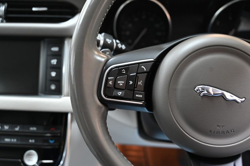 Used Jaguar XF 2016 for sale - 76977501: Photo 22