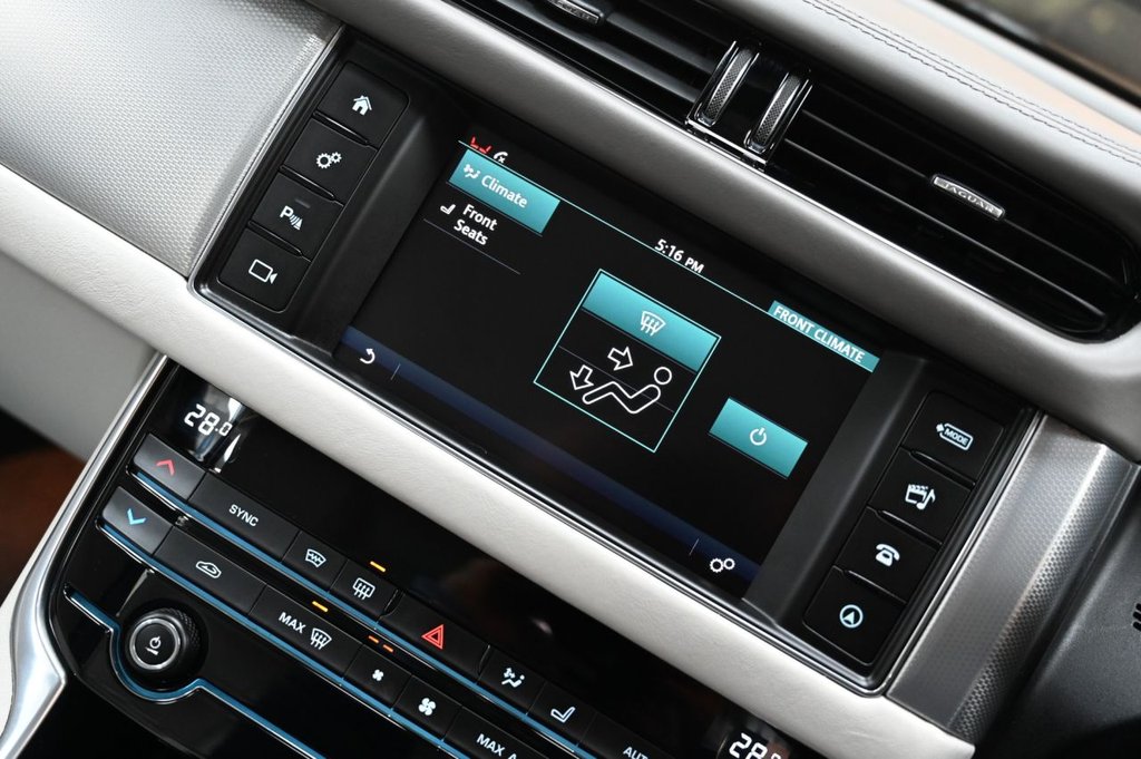 Used Jaguar XF 2016 for sale - 76977501: Photo 29