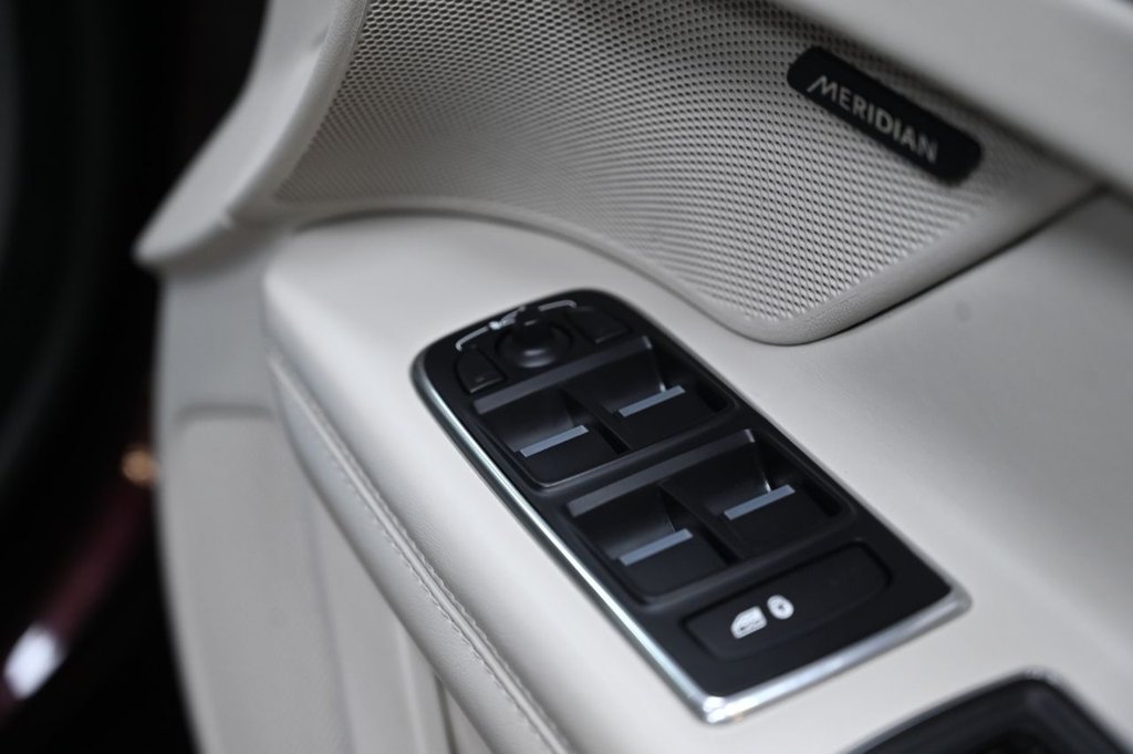 Used Jaguar XF 2016 for sale - 76977501: Photo 35