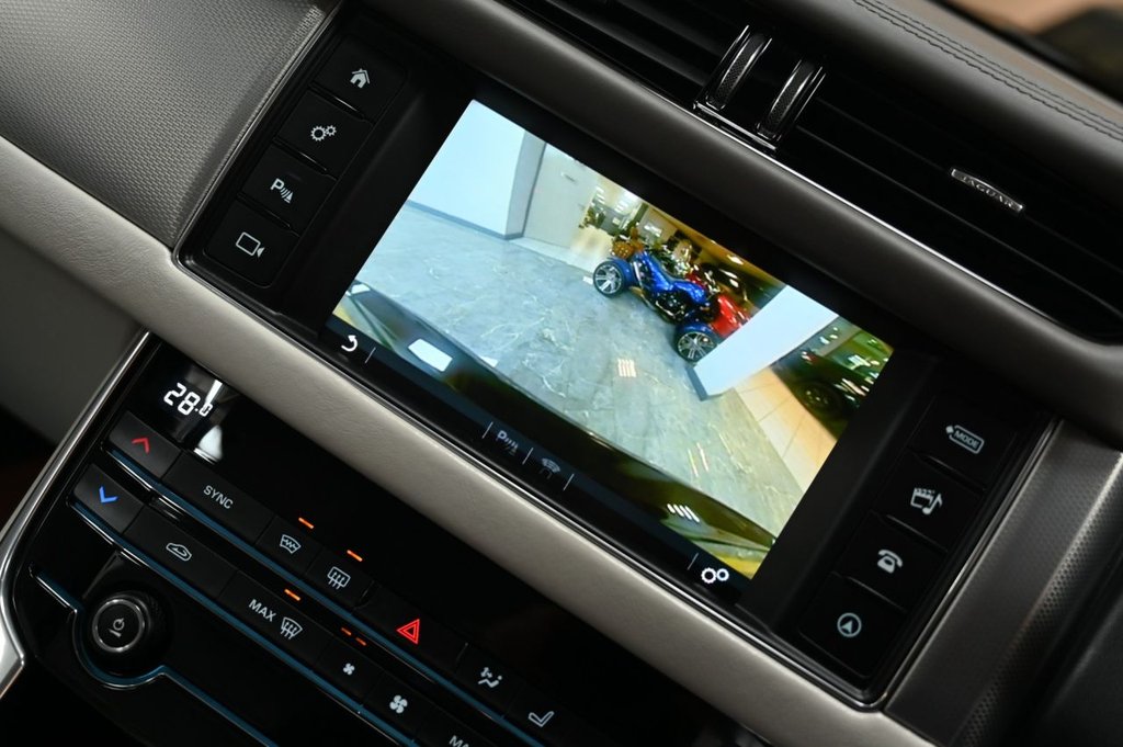 Used Jaguar XF 2016 for sale - 76977501: Photo 6