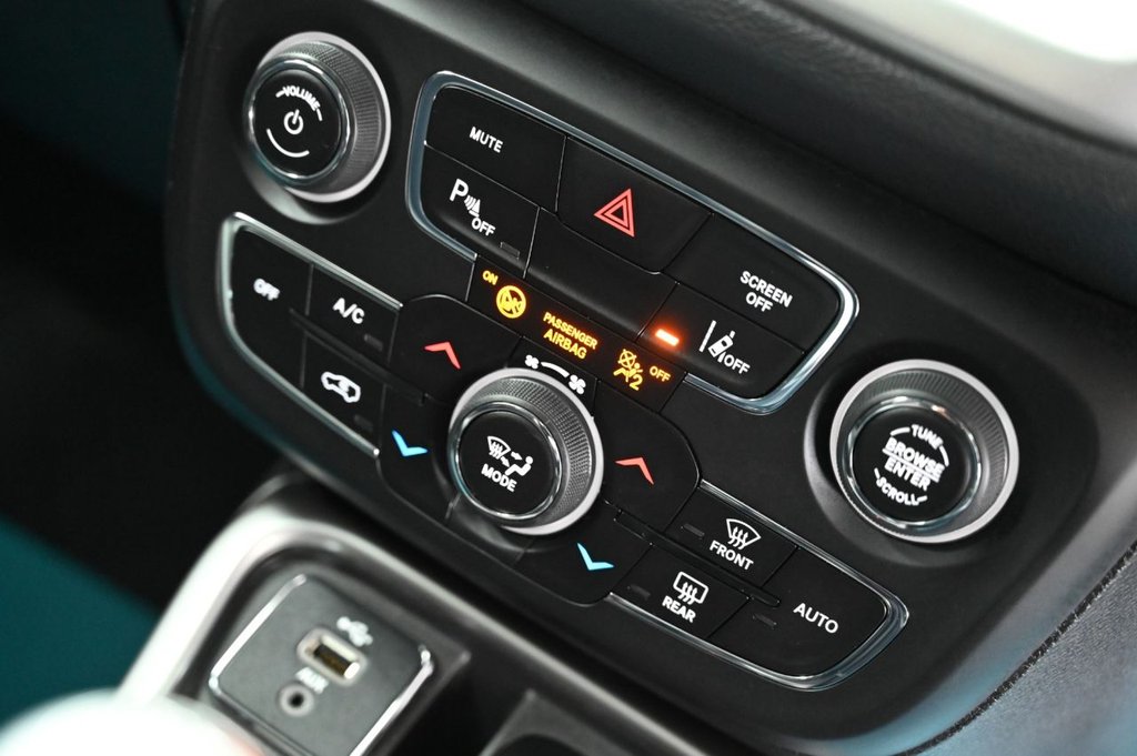 Used Jeep Compass 2020 for sale - 77680584: Photo 32