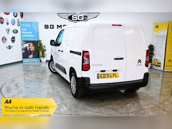 Used Citroen Berlingo 2021 for sale - 79498748: Photo