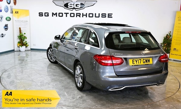 Used Mercedes-Benz C Class 2017 for sale - 75693507: Photo 2