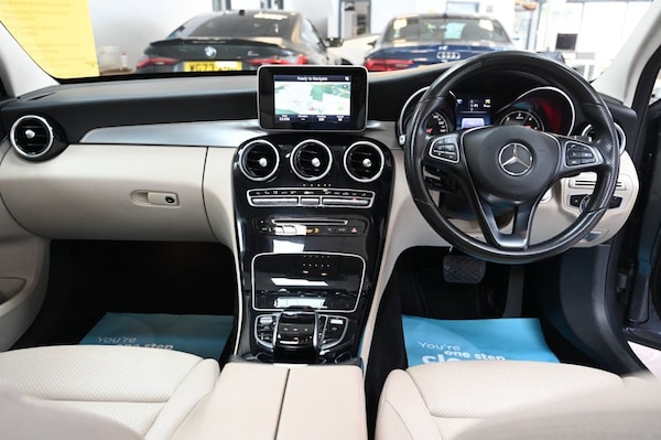Used Mercedes-Benz C Class 2017 for sale - 75693507: Photo 4