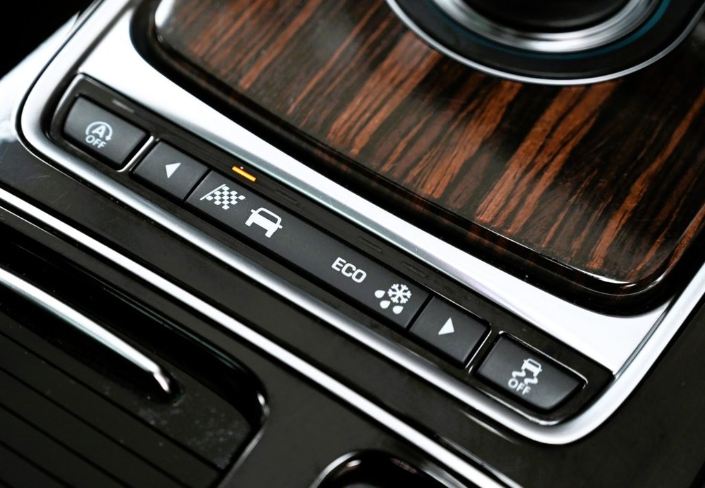 Used Jaguar F-Pace 2018 for sale - 77893665: Photo 20