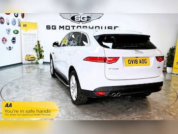 Used Jaguar F-Pace 2018 for sale - 77893665: Photo