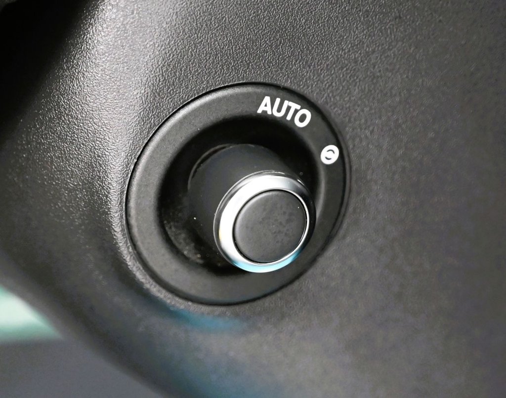 Used Jaguar F-Pace 2018 for sale - 77893665: Photo 30