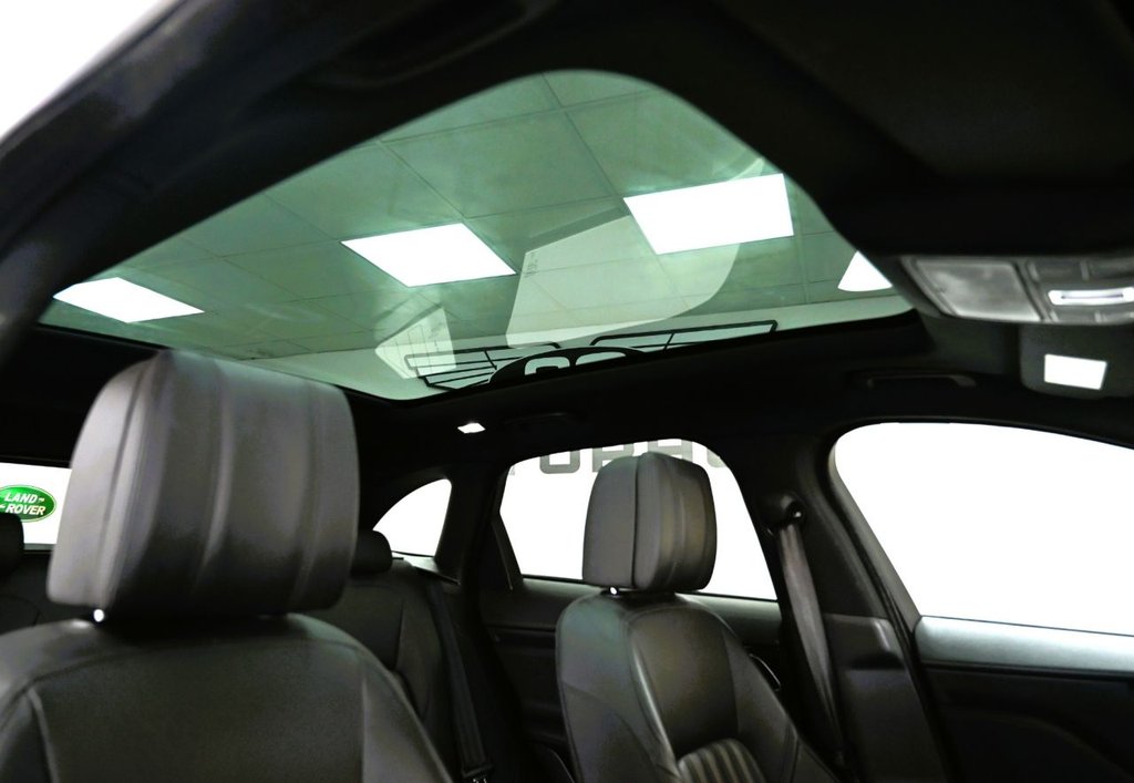 Used Jaguar F-Pace 2018 for sale - 77893665: Photo 5