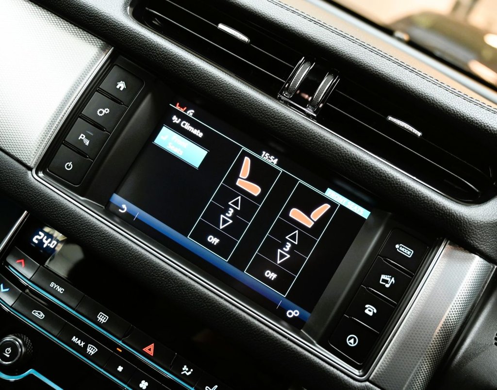 Used Jaguar XF 2017 for sale - 77470535: Photo 16