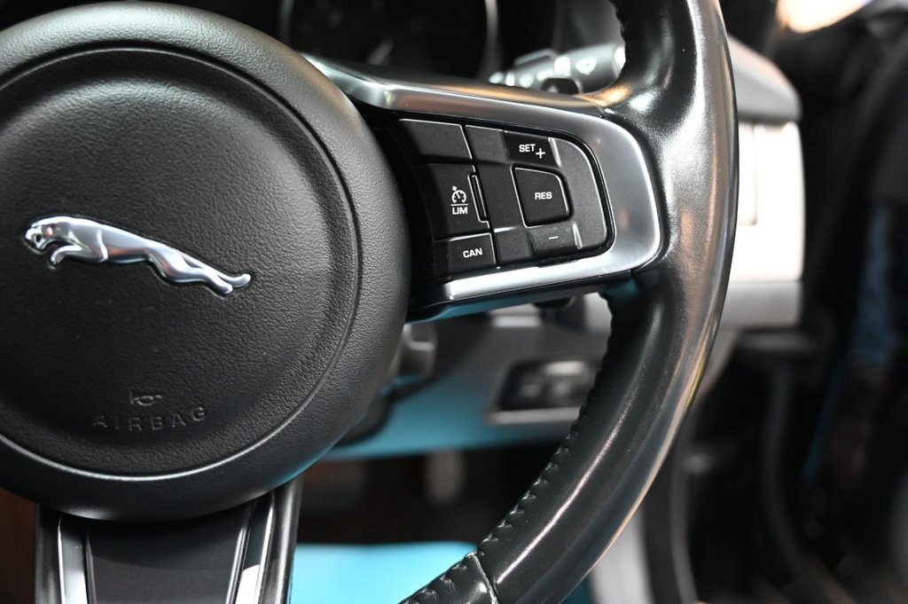 Used Jaguar XF 2017 for sale - 77470535: Photo 28