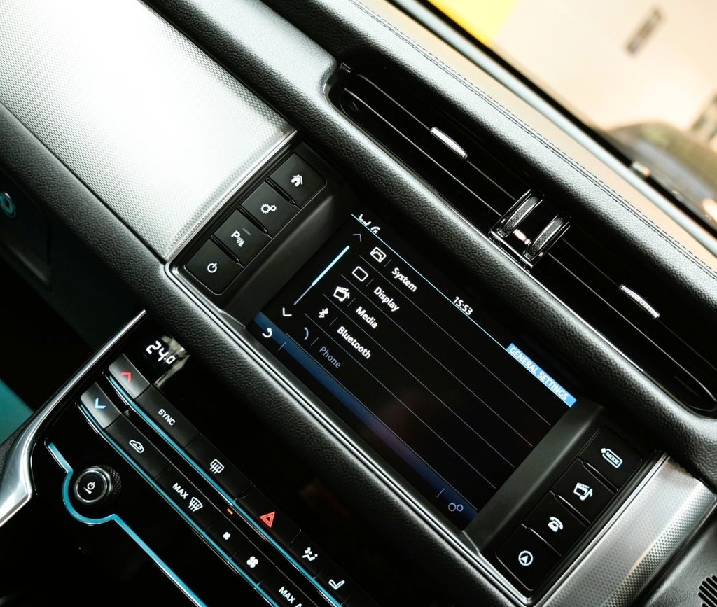 Used Jaguar XF 2017 for sale - 77470535: Photo 33