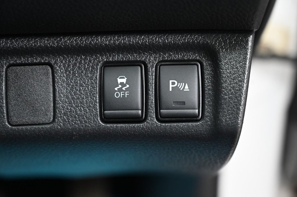 Used Nissan Navara 2018 for sale - 77621207: Photo 19