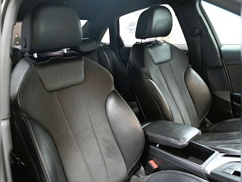 Used Audi A4 2017 for sale - 77307325: Photo