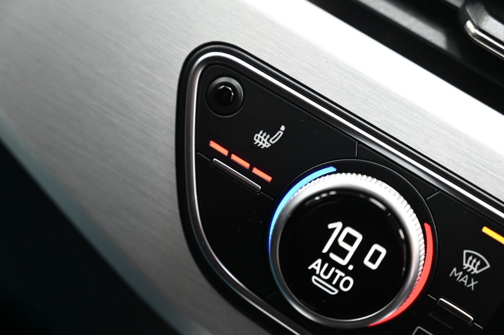 Used Audi A4 2017 for sale - 77307325: Photo 6