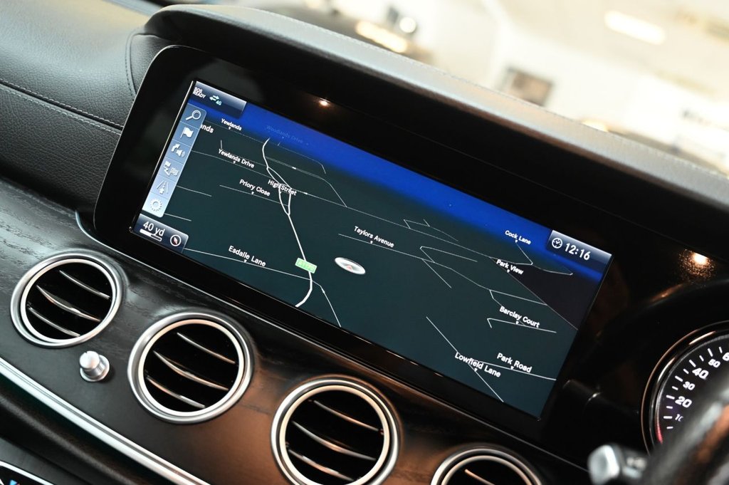 Used Mercedes-Benz E Class 2018 for sale - 76586590: Photo 4