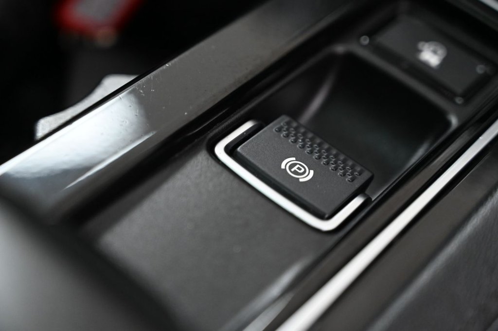 Used Jaguar F-Pace 2018 for sale - 77660155: Photo 24