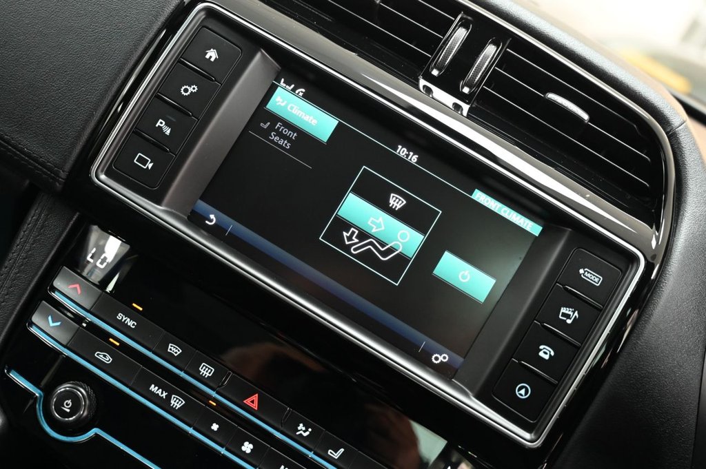 Used Jaguar F-Pace 2018 for sale - 77660155: Photo 36