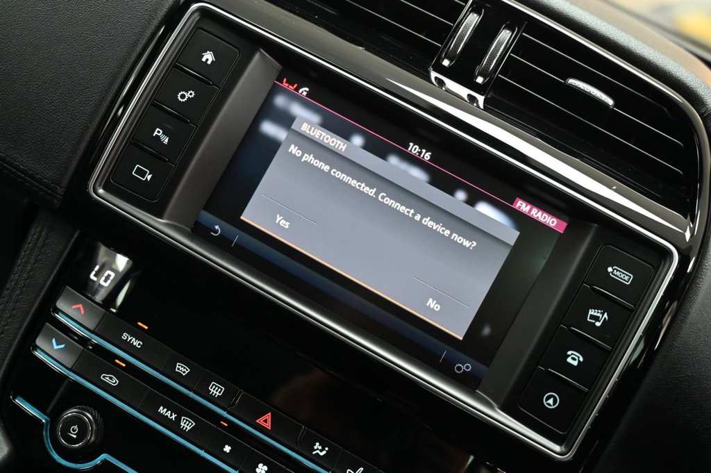 Used Jaguar F-Pace 2018 for sale - 77660155: Photo 38