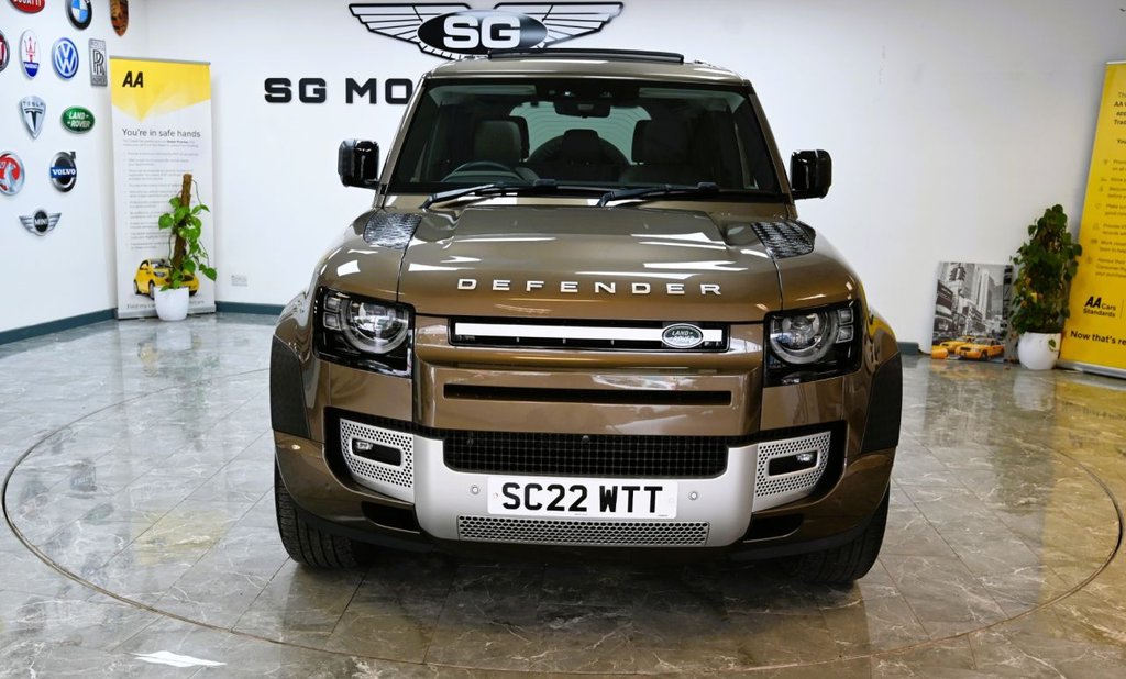 Used Land Rover Defender 2022 for sale - 76586602: Photo 8