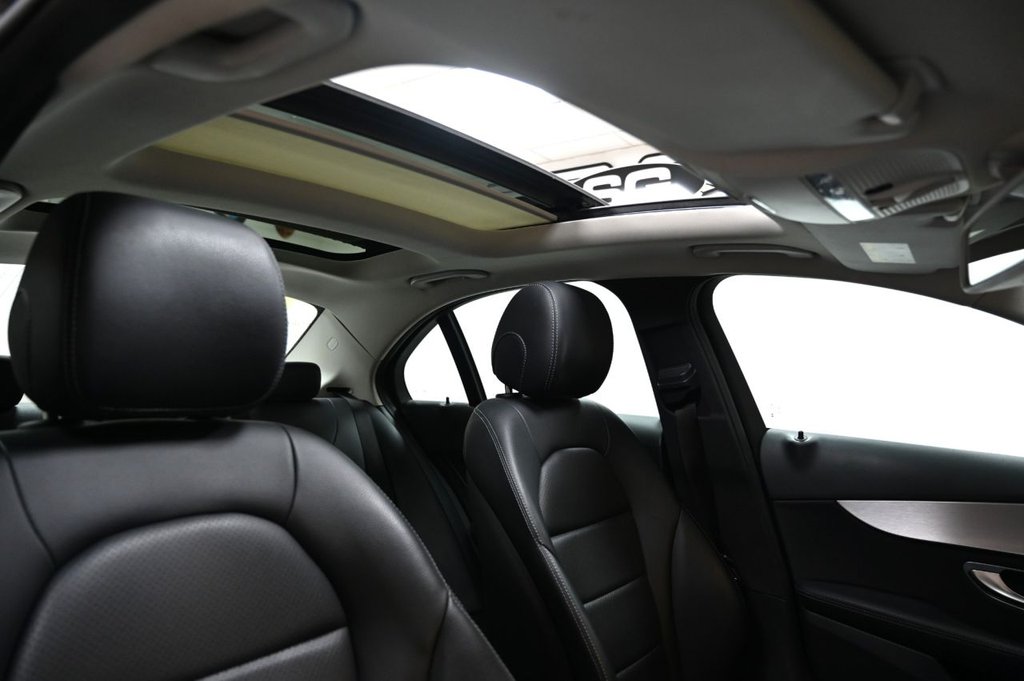 Used Mercedes-Benz C Class 2018 for sale - 77551700: Photo 16