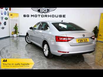 Used Skoda Superb 2018 for sale - 74930302: Photo