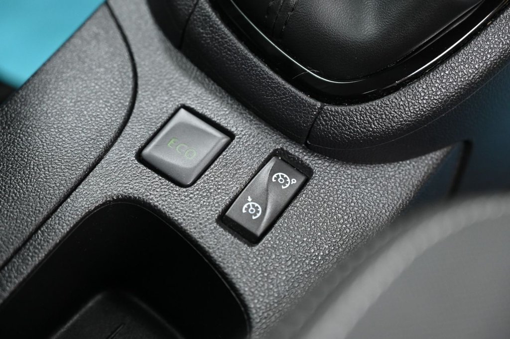 Used Renault Clio 2017 for sale - 76703798: Photo 15