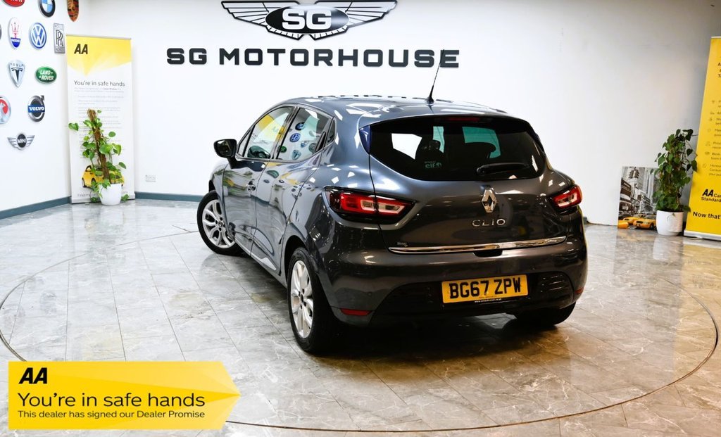 Used Renault Clio 2017 for sale - 76703798: Photo 2