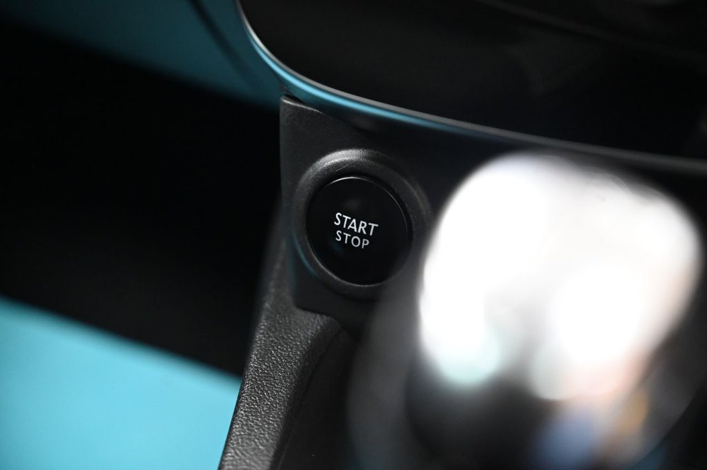 Used Renault Clio 2017 for sale - 76703798: Photo 24