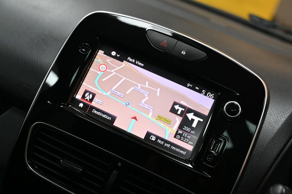 Used Renault Clio 2017 for sale - 76703798: Photo 6