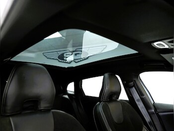 Used Volvo V40 2017 for sale - 78418476: Photo