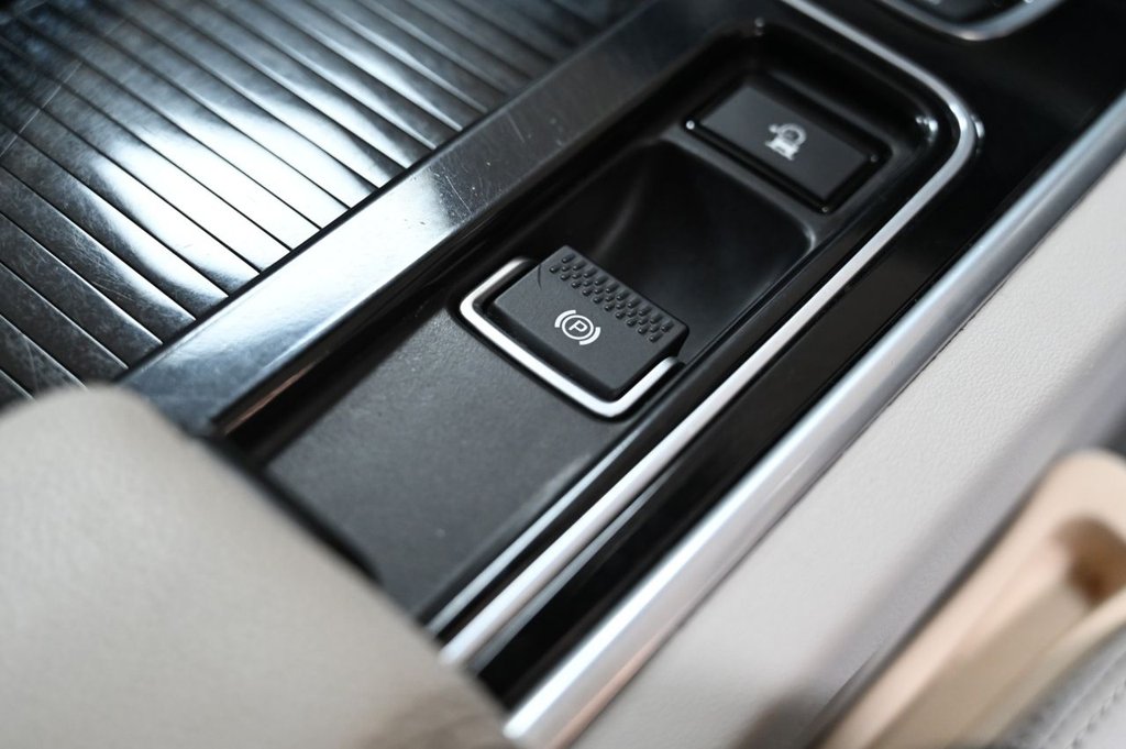 Used Jaguar XF 2016 for sale - 76496353: Photo 13