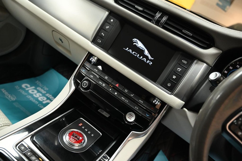 Used Jaguar XF 2016 for sale - 76496353: Photo 24